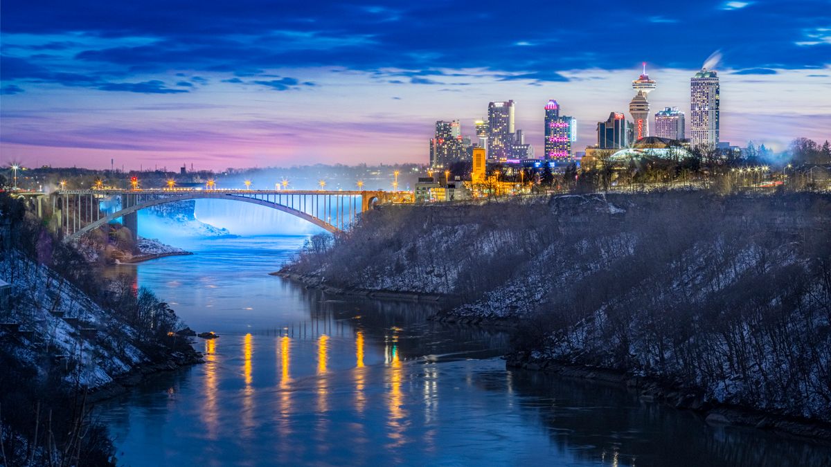 The Falls Under the Lights